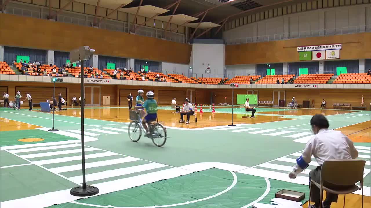 小学生が自転車の安全な乗り方を競う 交通安全こども自転車県大会 TKC